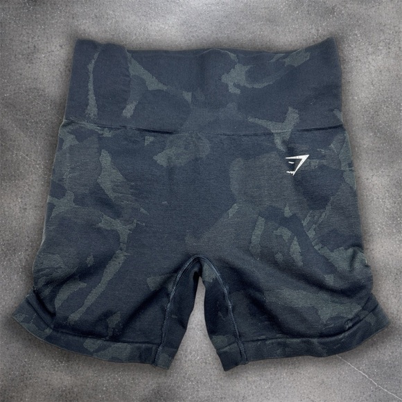 Gymshark Pants - Gymshark Adapt Camo Seamless Shorts Small High Rise Gray Compression